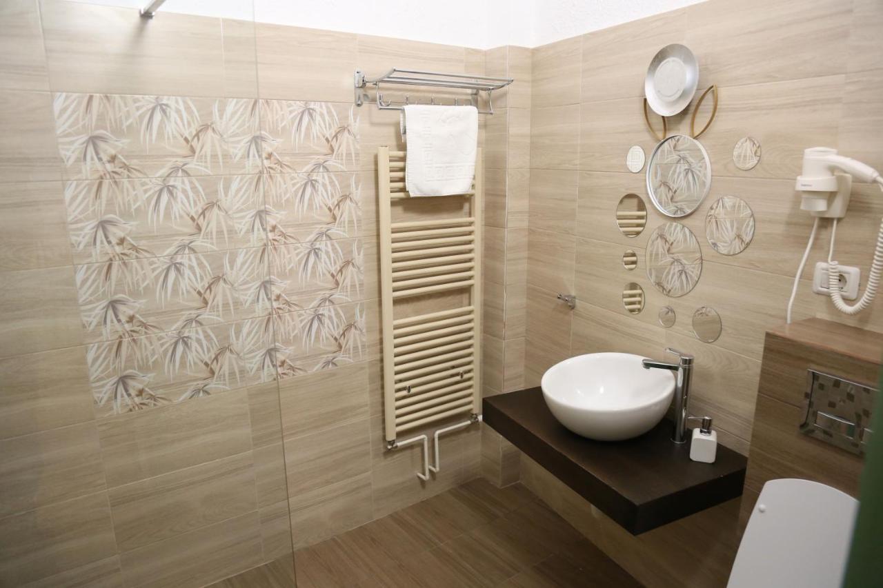 Residence Krone Brasov Luaran gambar